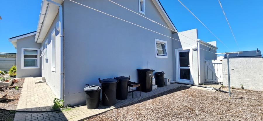 To Let 3 Bedroom Property for Rent in Agulhas Western Cape